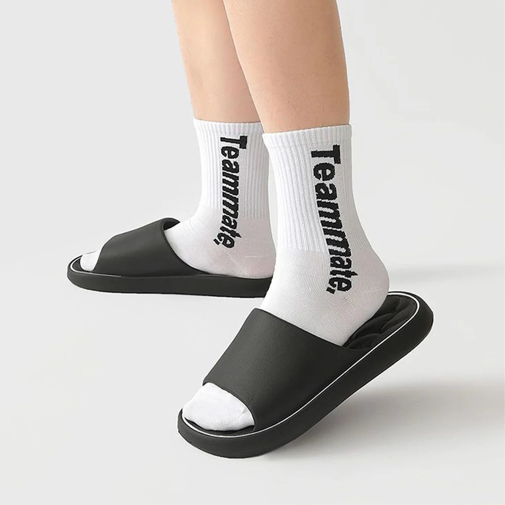 ZHIDA Zapatillas suaves súper ligeras Diapositivas simples de moda Zapatos elásticos EVA Zapatillas coloridas en la puerta Chanclas de baño