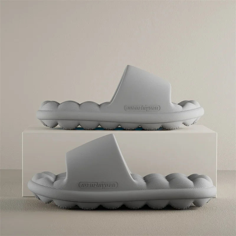 Zapatillas de verano antideslizantes de EVA para hombre y mujer, sandalias ligeras y acogedoras para el baño, zapatos para el hogar suaves para interiores, Unisex